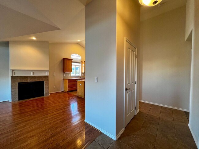 Photo - 8800 Midvale Rd