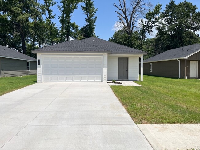 Building Photo - 340 Moonlight Graham Blvd