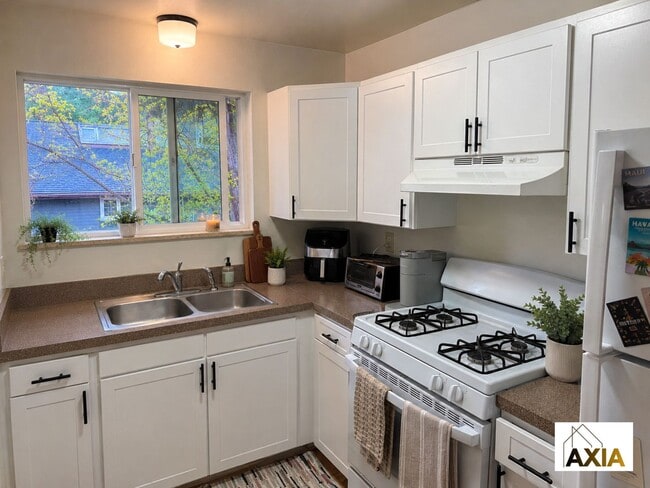 715-723 19th St