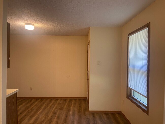 Photo - chestnut Unit 1609