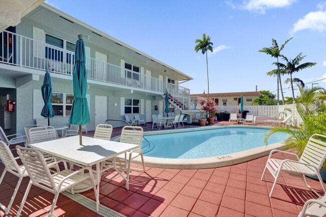 Building Photo - 4658 Bougainvilla Dr Unit 52