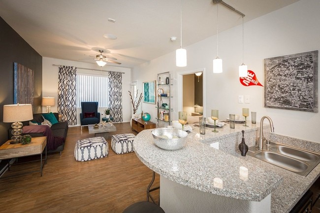 Cornerstone Apartments For Rent In Henderson Nv Forrent Com