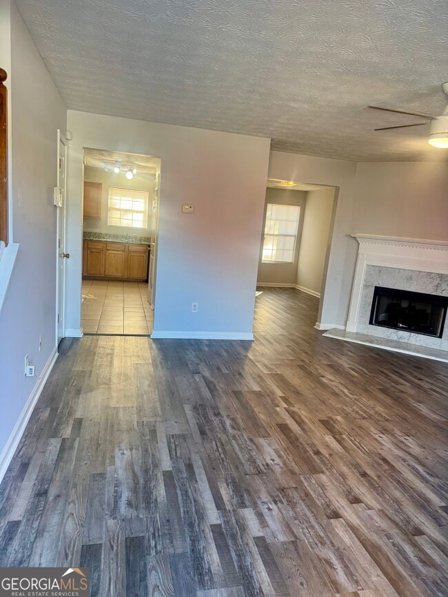 Photo - 5663 Windfall Ln