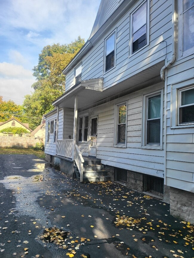 Photo - 46 Brighton St Unit 4