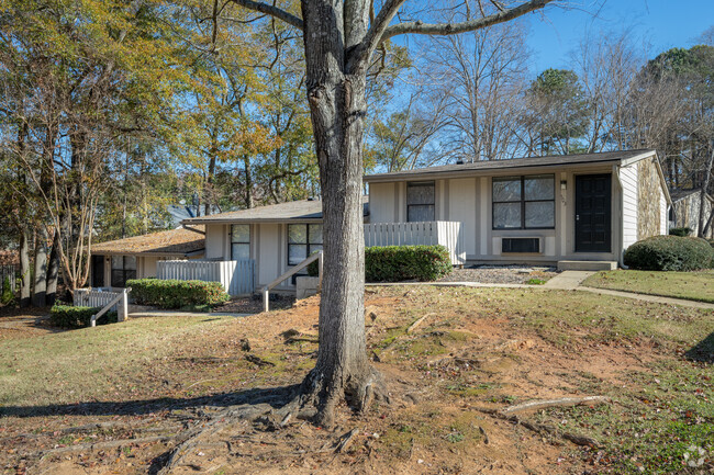 Building Photo - Willow Lakes Rental