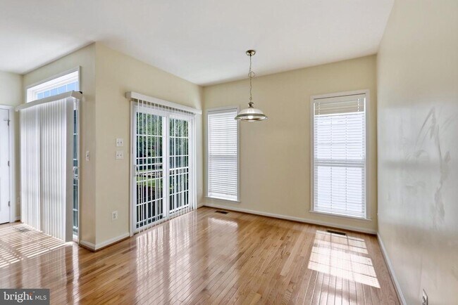 Photo - 24652 Siltstone Square