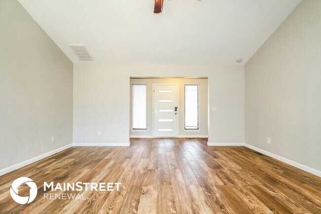 Photo - 1113 Countrywood Ln