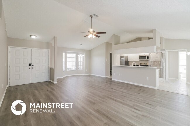 Photo - 8358 Natoma St