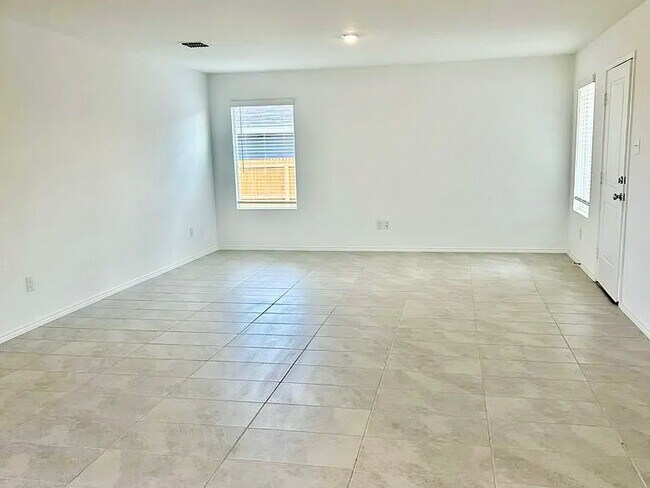 Photo - 1707 Temper Ln