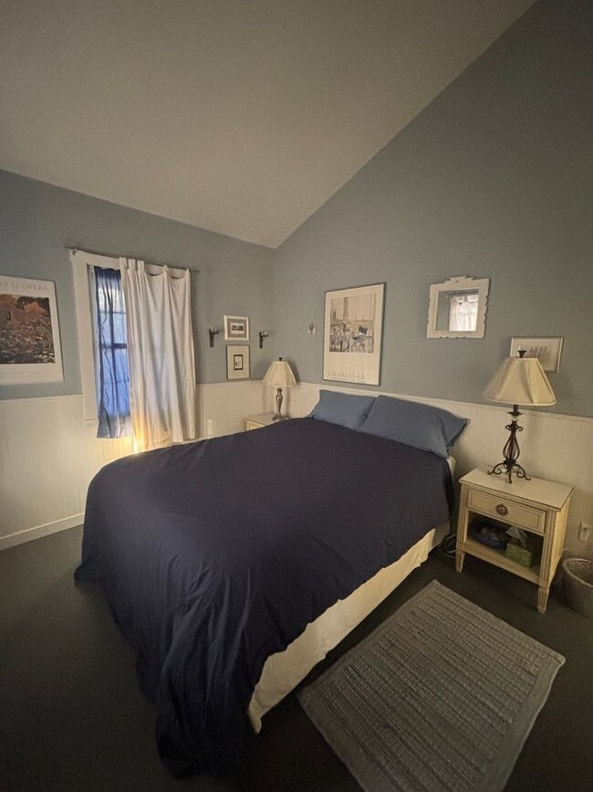 Photo - Cozy Coastal Furnished Cottage by the Paci...