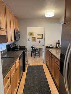 Photo - 1400 N State Pky Unit 15B