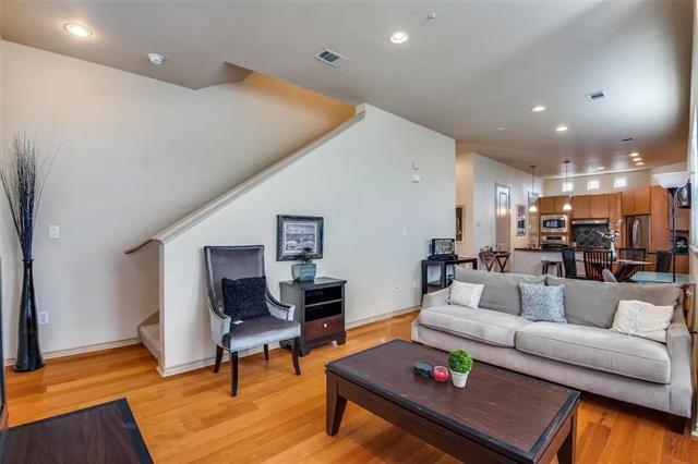 Photo - 1201 Beaconsfield Lane