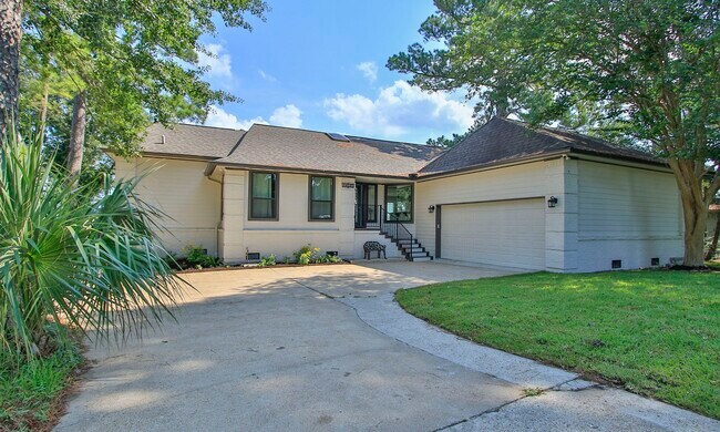 Building Photo - 14535 Diamondhead N Rental