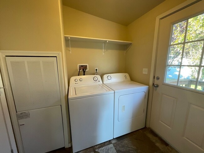 Photo - 3 Bed, 2 Bath Manufactured Home with a View