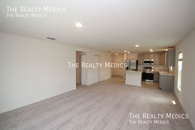 Photo - 2914 Tishman Rd SE