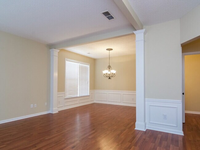 Photo - 3515 Ridgefair Dr