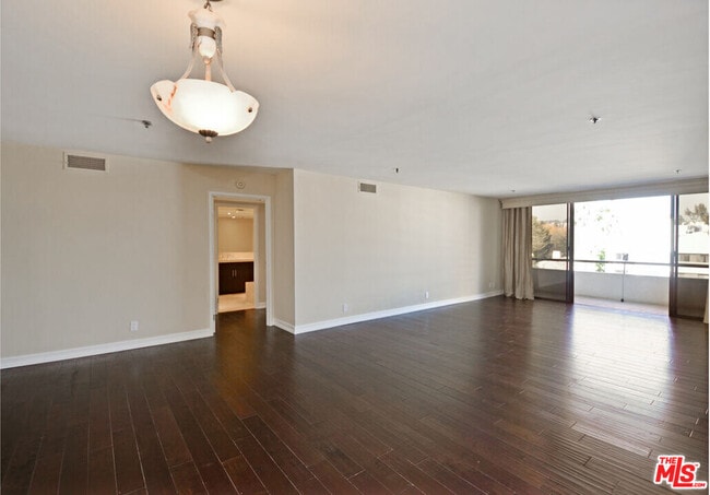 Photo - 10660 Wilshire Blvd Unit 705