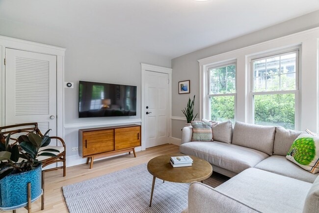 Photo - 109 Rockview St Unit 2