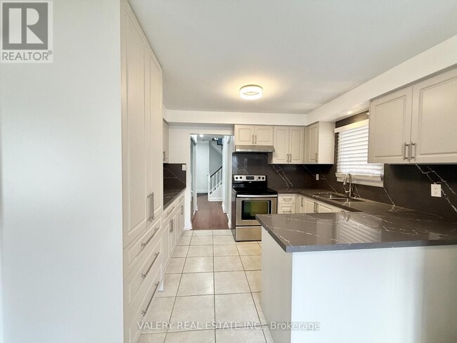 Photo - 94 Reed Dr Unit 1