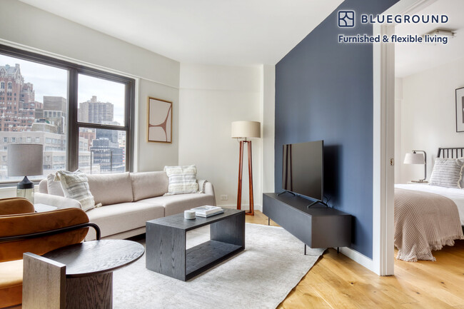 Building Photo - 279 E 44th St Rental