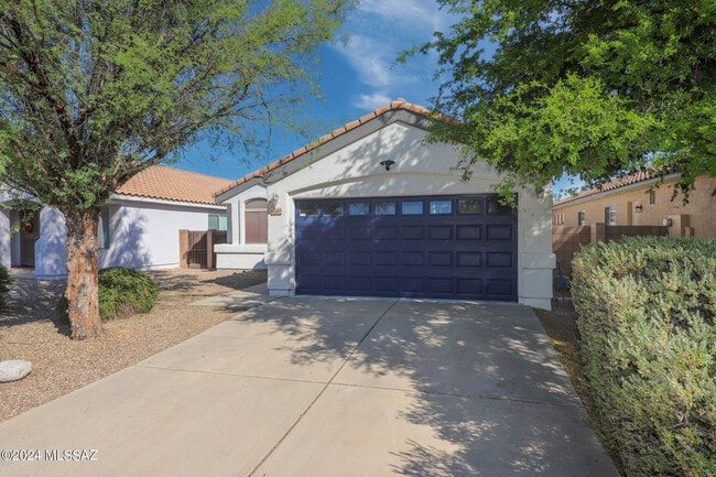 Photo - 10457 E Oakbrook St