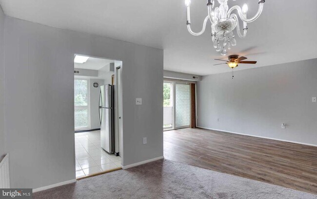 Photo - 5614 Bloomfield Dr Unit 204