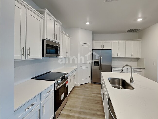 Photo - 14155 N Luckett Rd