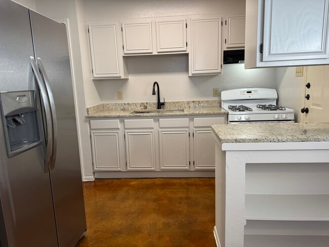 Photo - 1218 Wyoming St