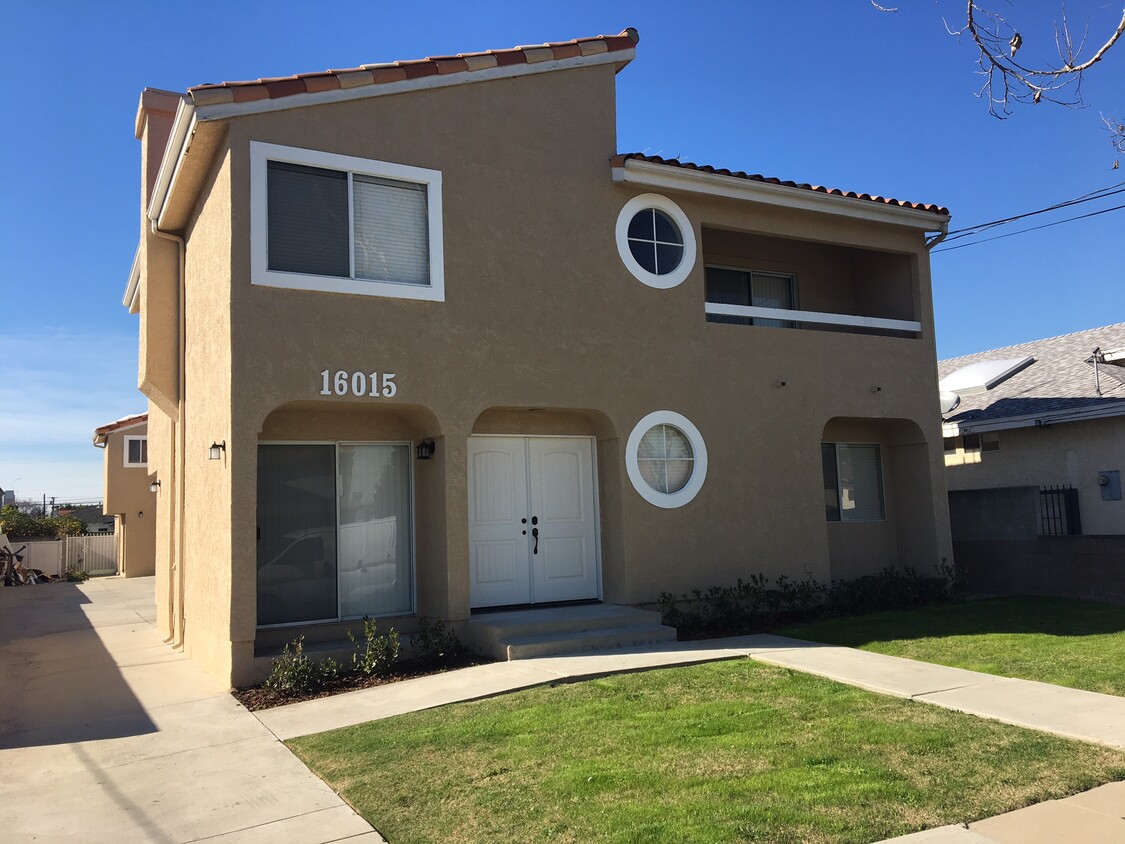 Photo - 16015 Halldale Avenue (Gardena, CA)
