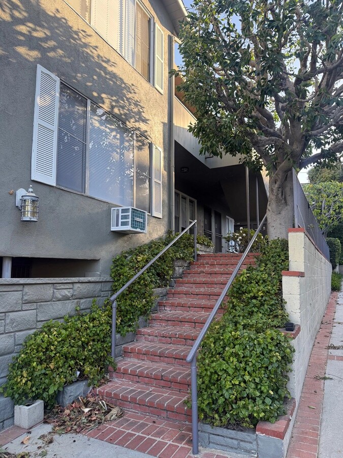 Photo - 1940 S Beverly Glen Blvd Unit 2