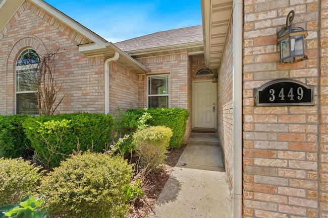 Photo - Come home to this gorgeous, light-filled home with an enormous and beautiful backyard!