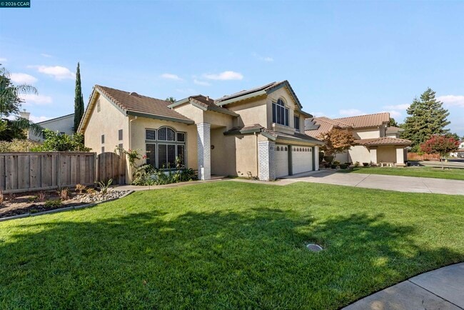 1418 Blue Jay Ct