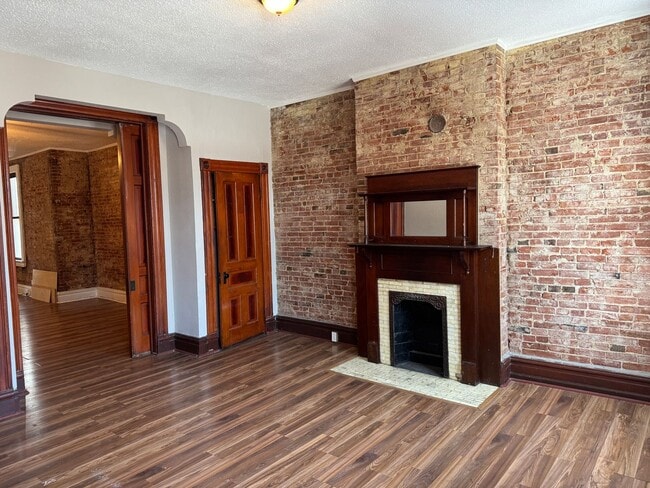 Photo - 2902-2906 Cherokee St. Unit 2902-2F Cherokee