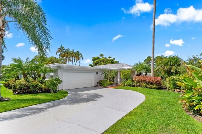 Photo - 6689 Eastpointe Pines St