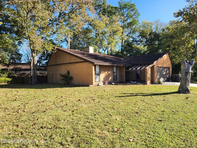 Photo - 6829 Coralberry Ct House