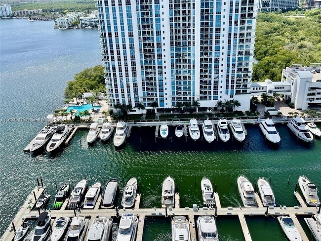 Building Photo - 17301 Biscayne Blvd Unit 2305 Rental