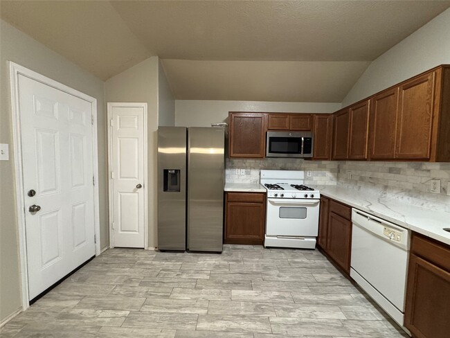 Photo - 7823 Crescent Village Ln