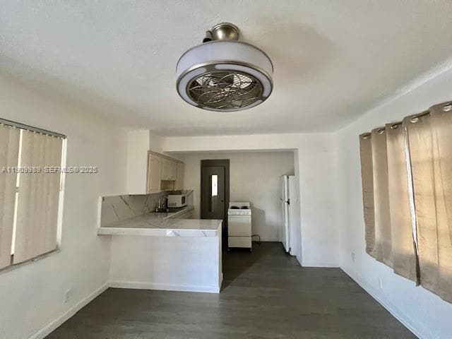 Photo - 1930 Thomas St Unidad 1930