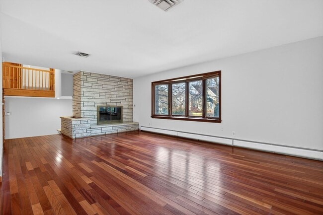 Photo - 352 Rahways Rd