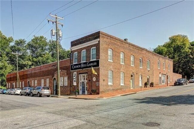 Photo - 2418 E Franklin St