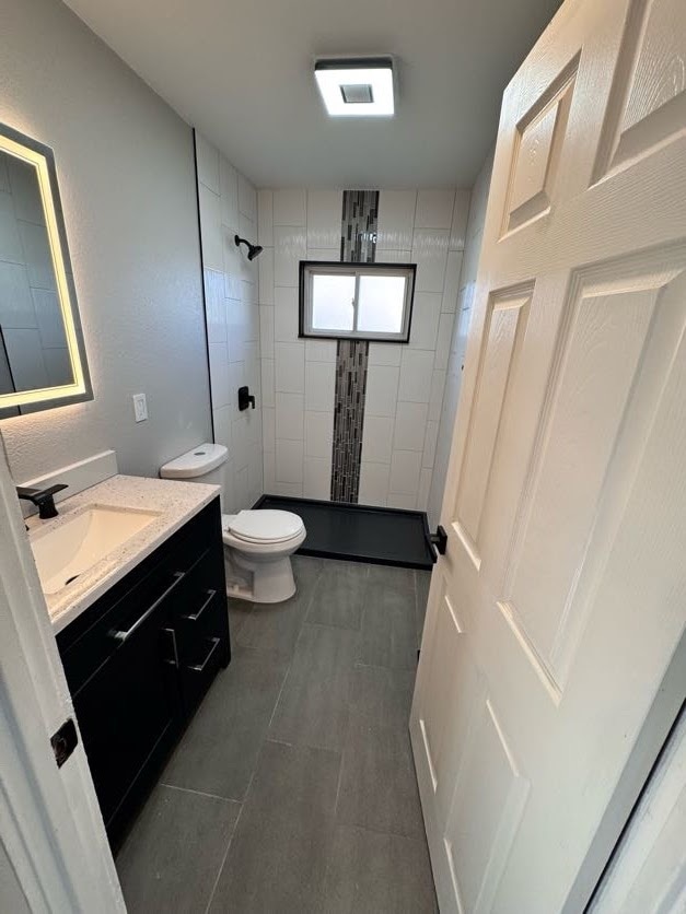 Photo - 1261 Walnut Ave