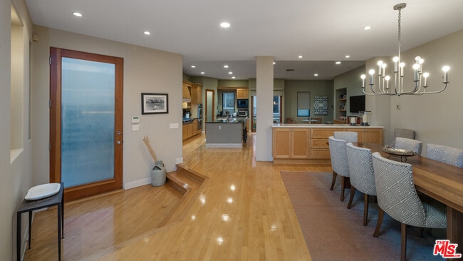 Photo - 4115 Roma Ct