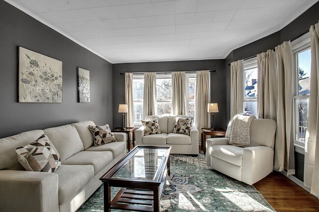 Photo - 580 Potomac Ave