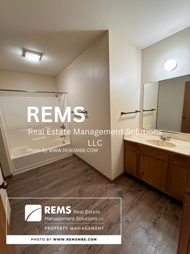 Photo - 503 7th St Unit 16