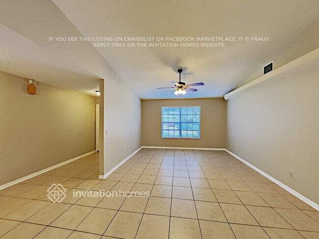 Photo - 715 Foxglove Pl