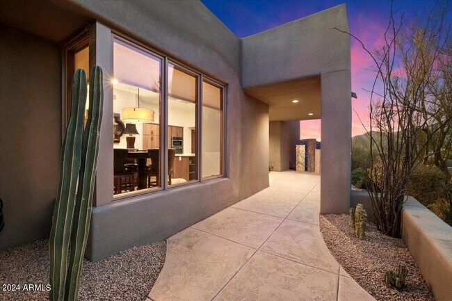 Photo - 10015 E Graythorn Dr