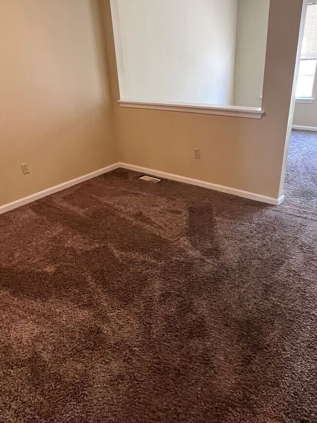 Patriot's Ridge 2 Bd / 1.5 Bth Condo in Ce... House Rental in