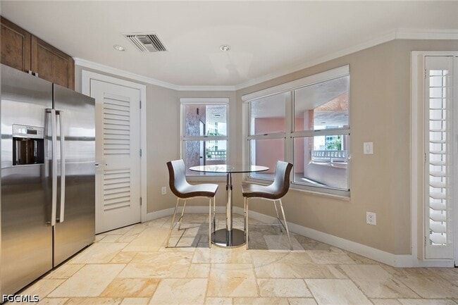 Photo - 265 Barefoot Beach Blvd Unidad 303