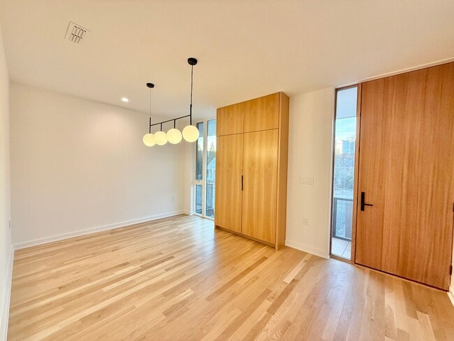 Photo - Beautiful 3BD, 3.5BA Downtown Raleigh Townhome with an Additional Bonus Room, Walkable to Premier...