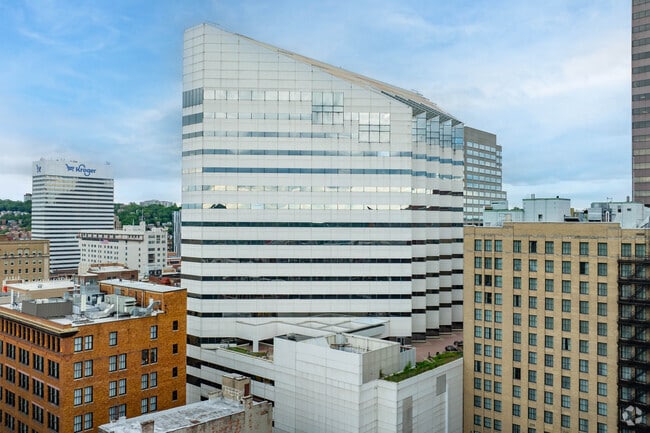 7 West 7th Apartments